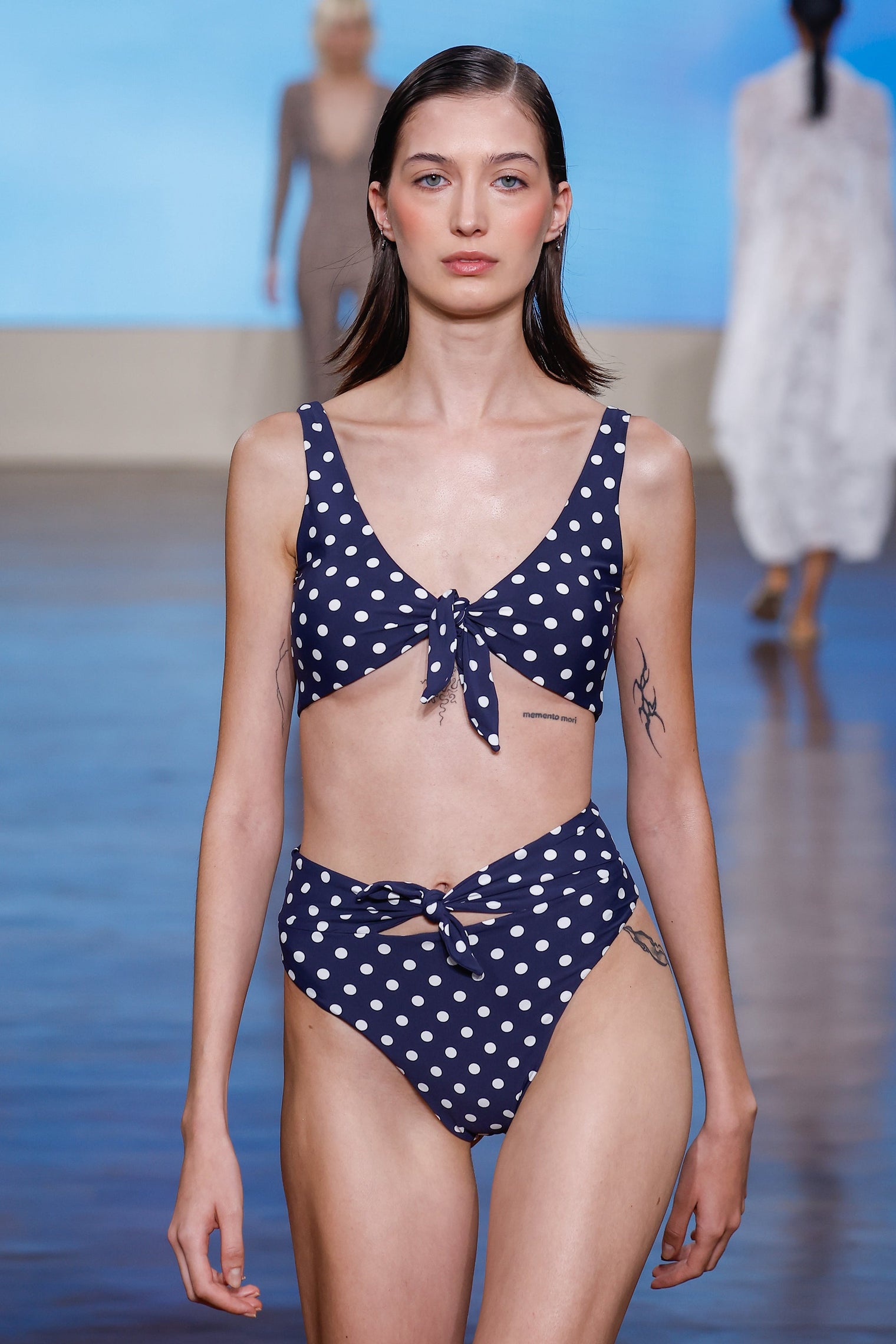Bottom Sunshine: Blue and White