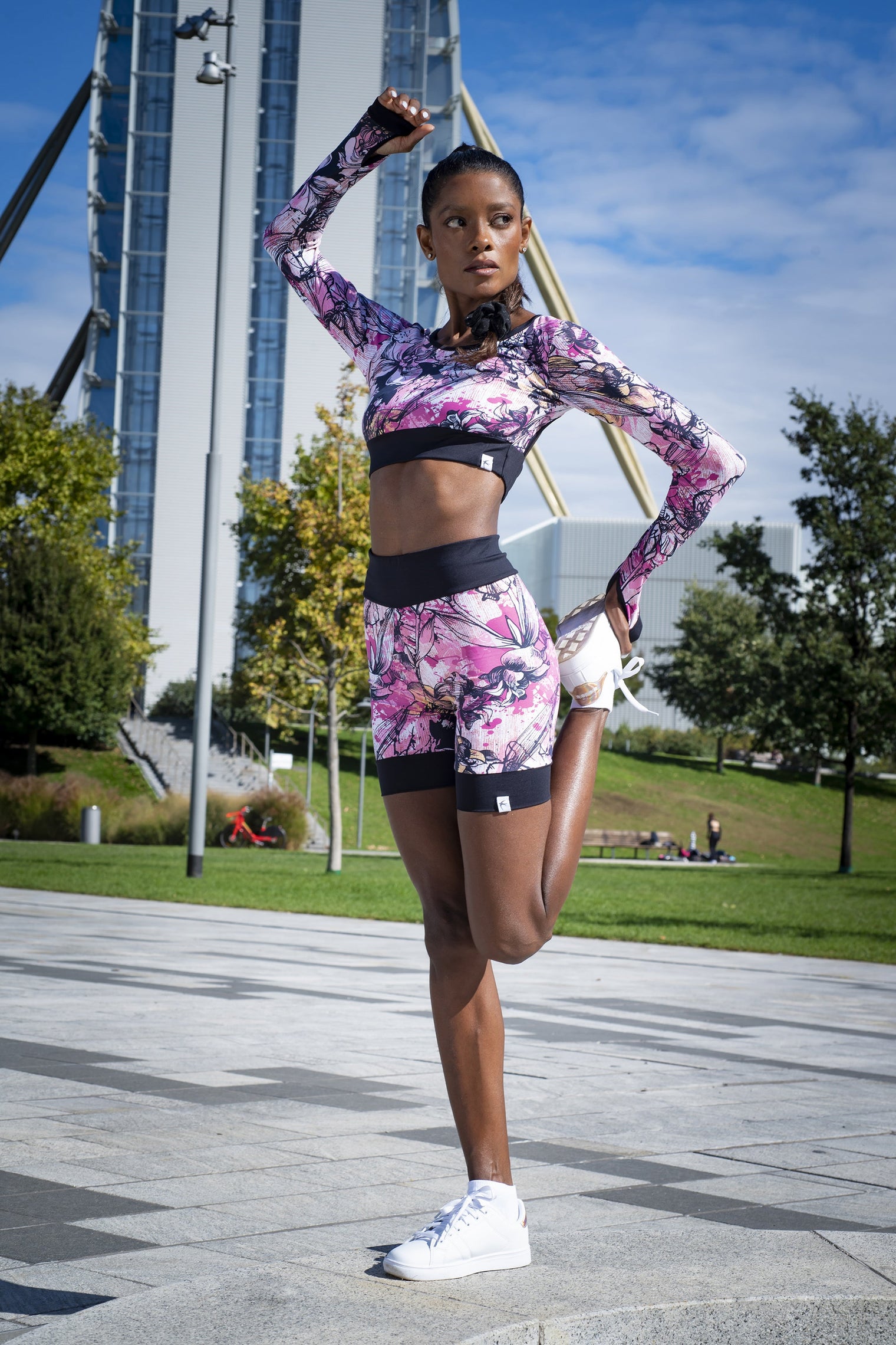 High-Waisted Light Floral Cosmos Bio Shorts