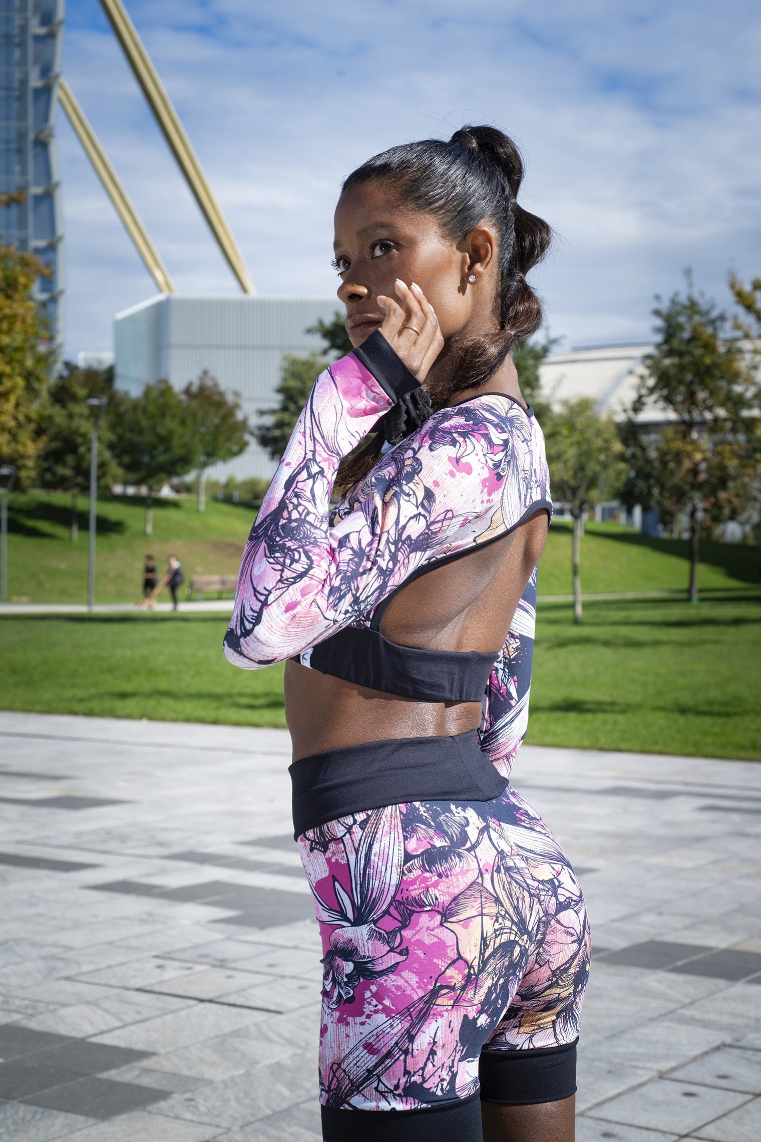 High-Waisted Light Floral Cosmos Bio Shorts