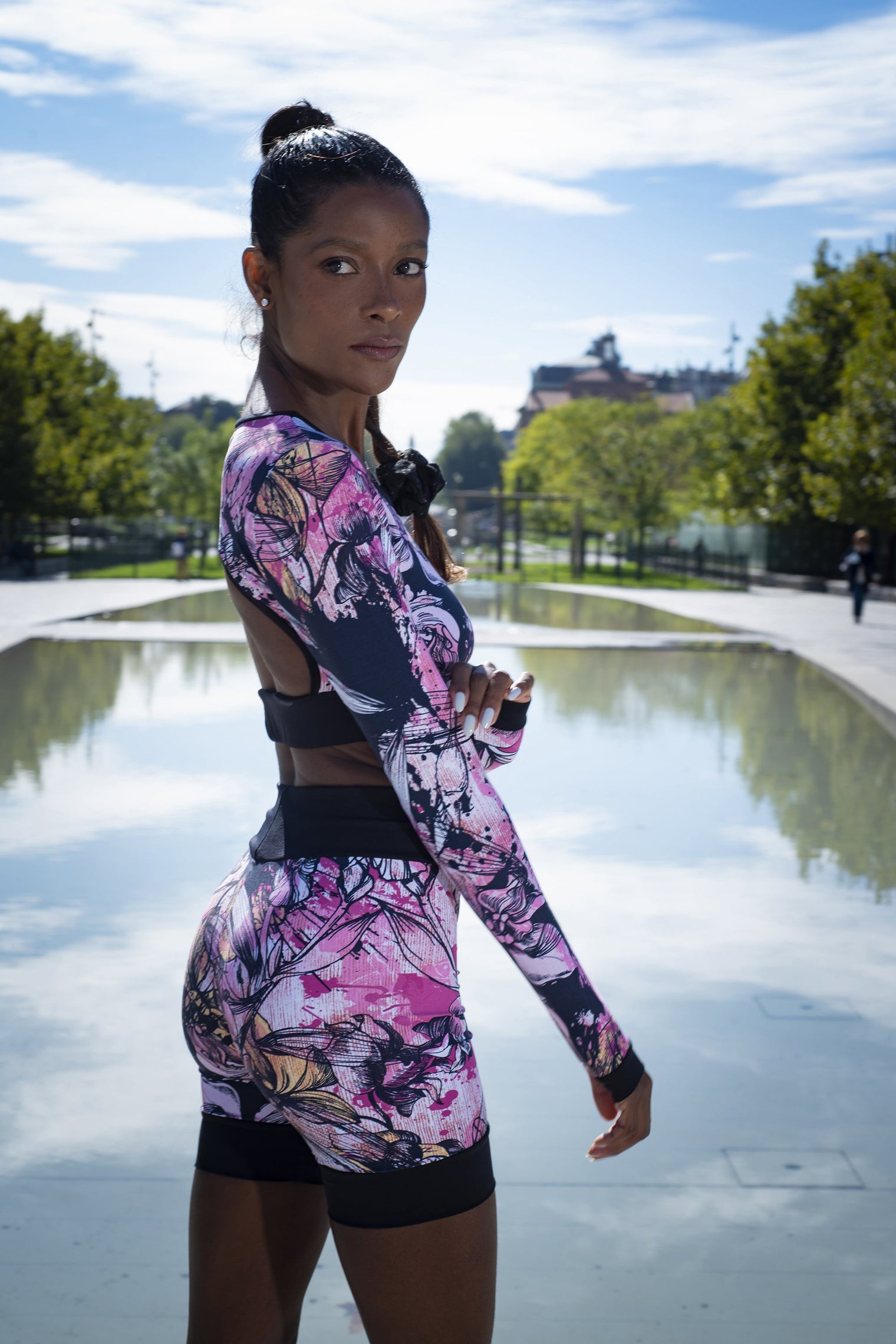 Top Light Tao Long-Sleeve Floral Cosmos